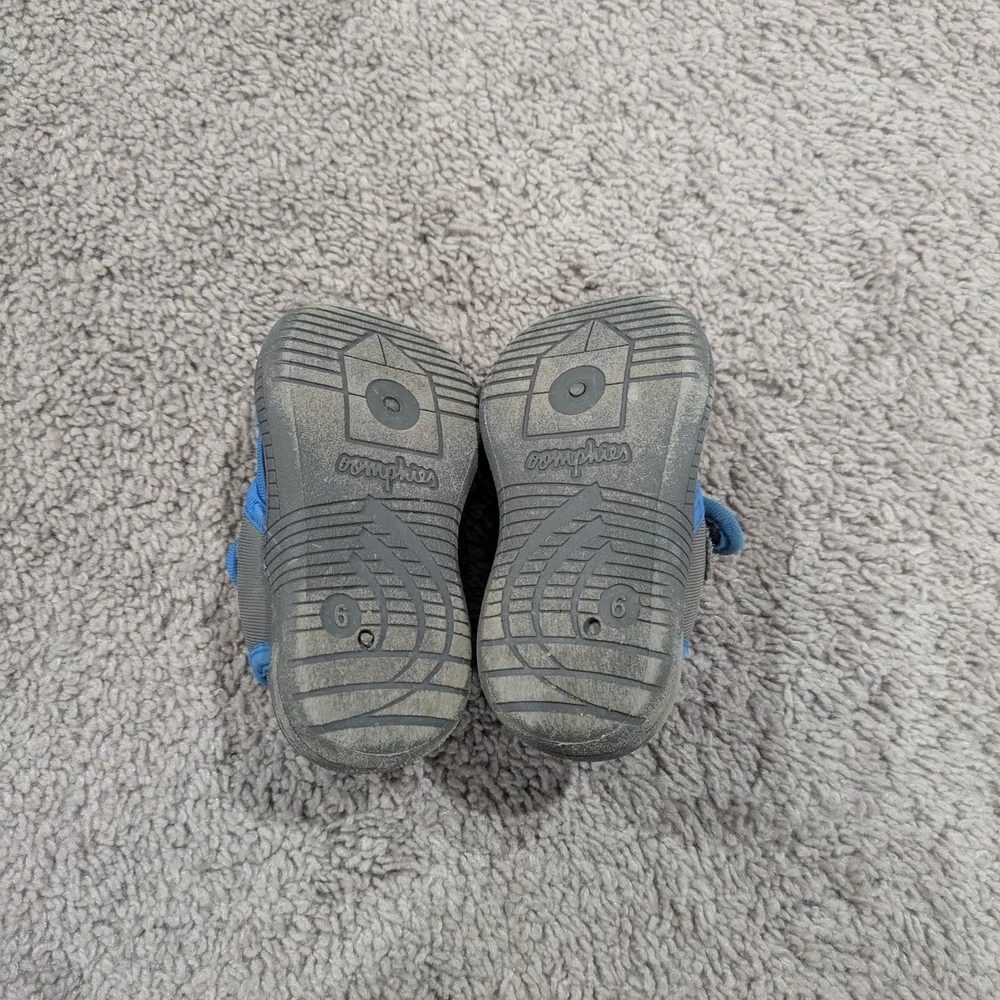 Oomphies Kids Gray and Blue Sandals - Picture 5 of 8